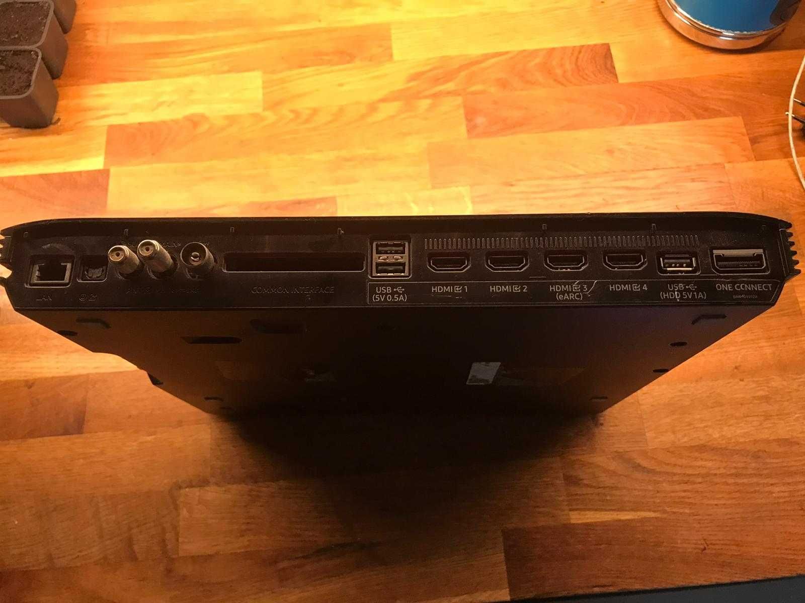 Samsung One Connect Box (2021) 8K
