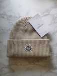 Beżowa Czapka moncler