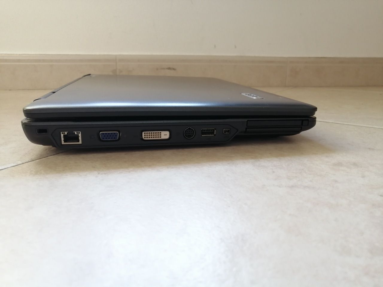 Acer Extensa para peças