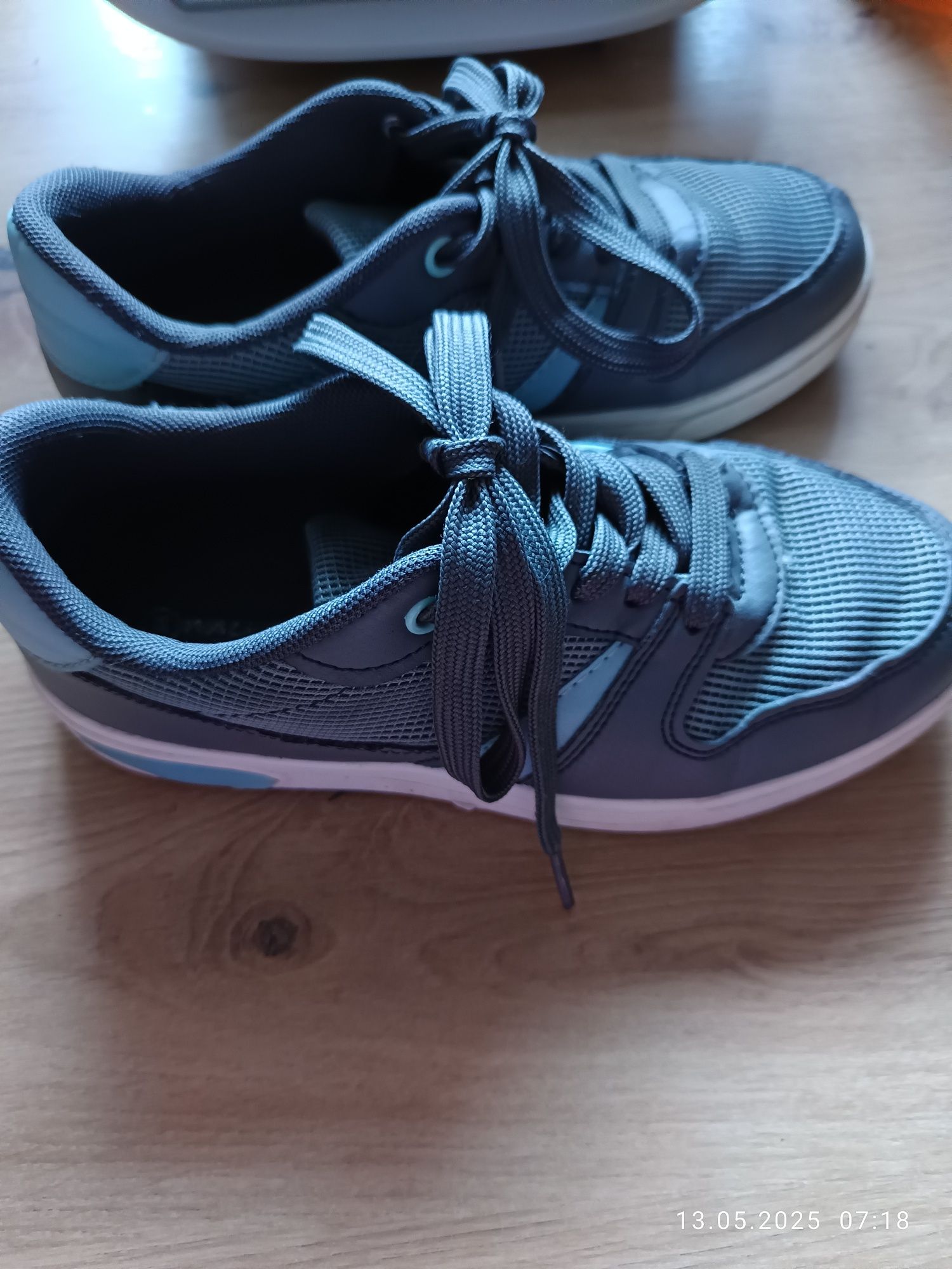 Buty sportowe 36 rozmiar