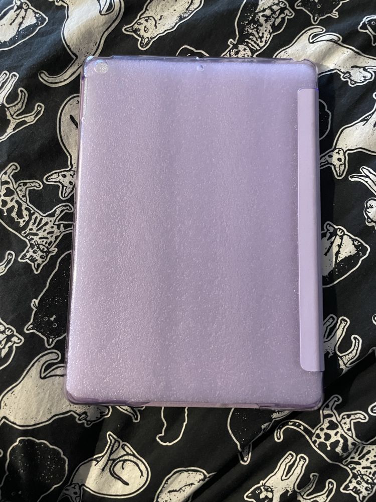 Fioletowe etui do Ipada 9th gen JETech