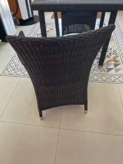 Conjunto de jardim de mesa e 2 cadeiras de vime sintético
