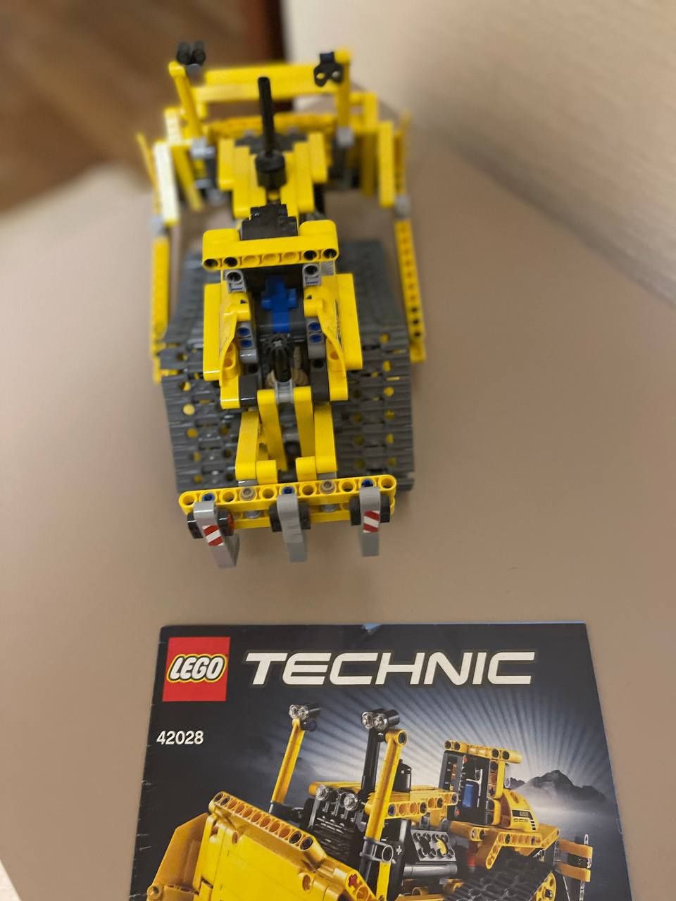 Lego Technic 42028