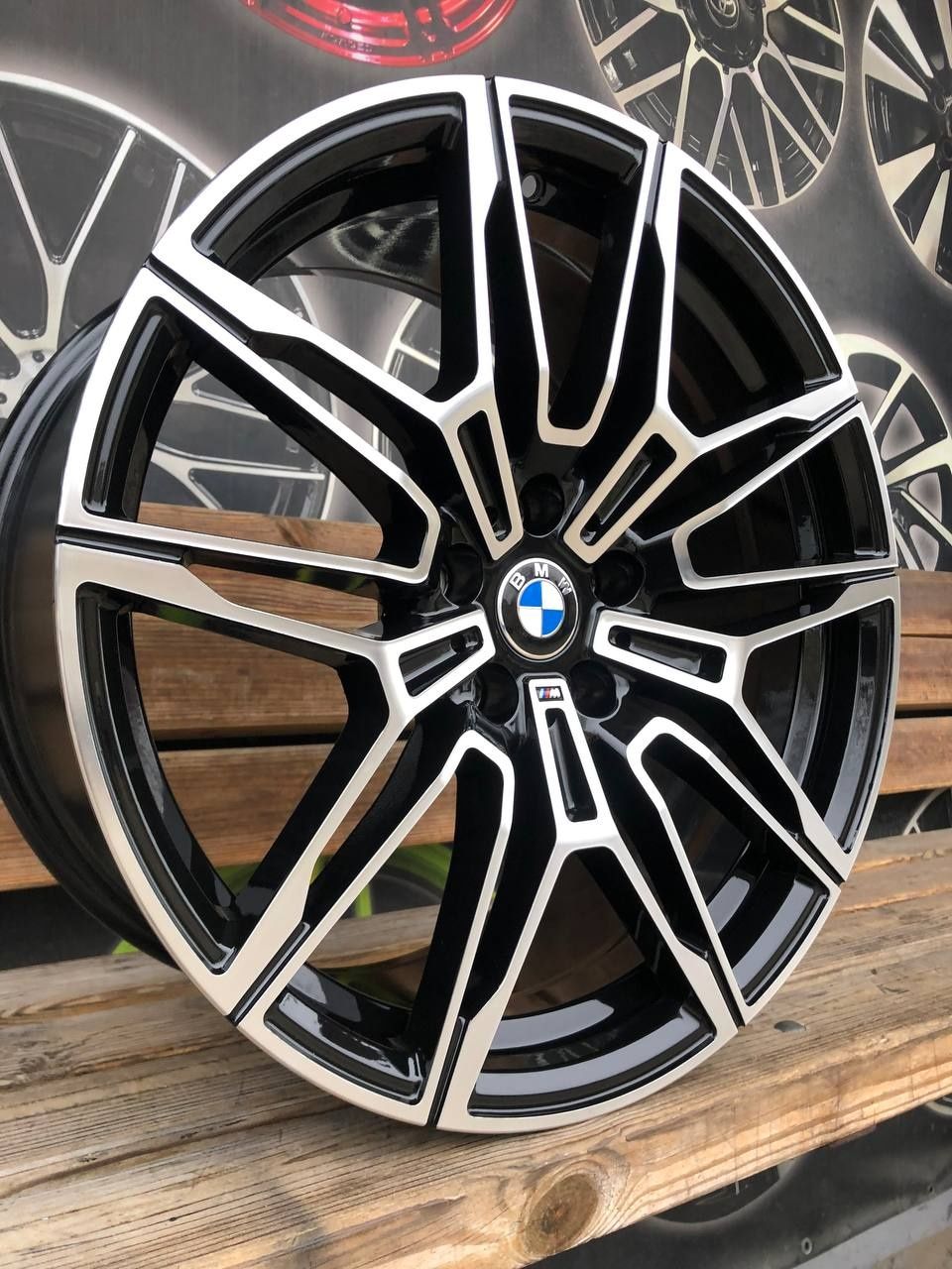 777 Новые разноширокие диски style 825M R19 5/112 BMW G20 G30/31 G11/1
