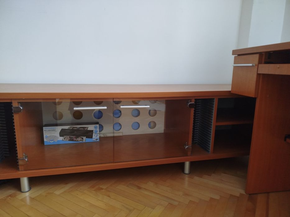 Szafka RTV niska.