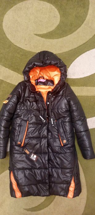 Продам курточку та шапку