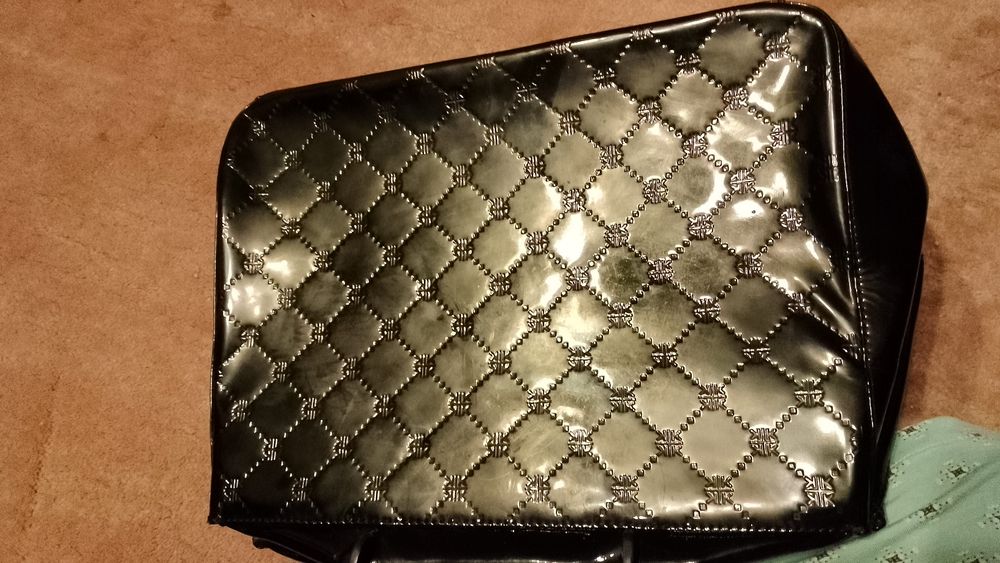 Torebka KAZAR stan dobry plus czarna lakierowana