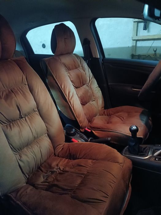 Чехлы в авто универсальные