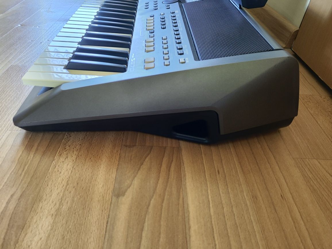Keyboard Yamaha PSR-s670