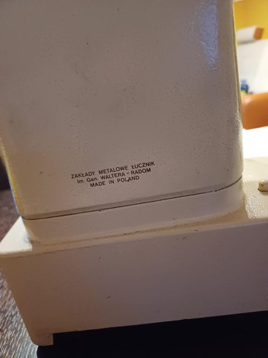 Maszyna do szycia łucznik 884 po serwisie, ustawiona.
