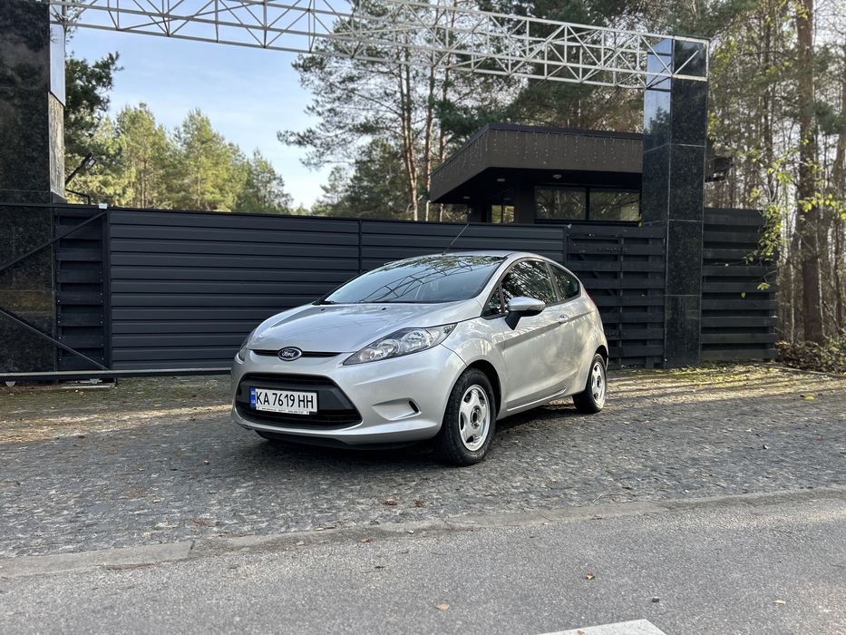 Форд Фієста в чудовому стані