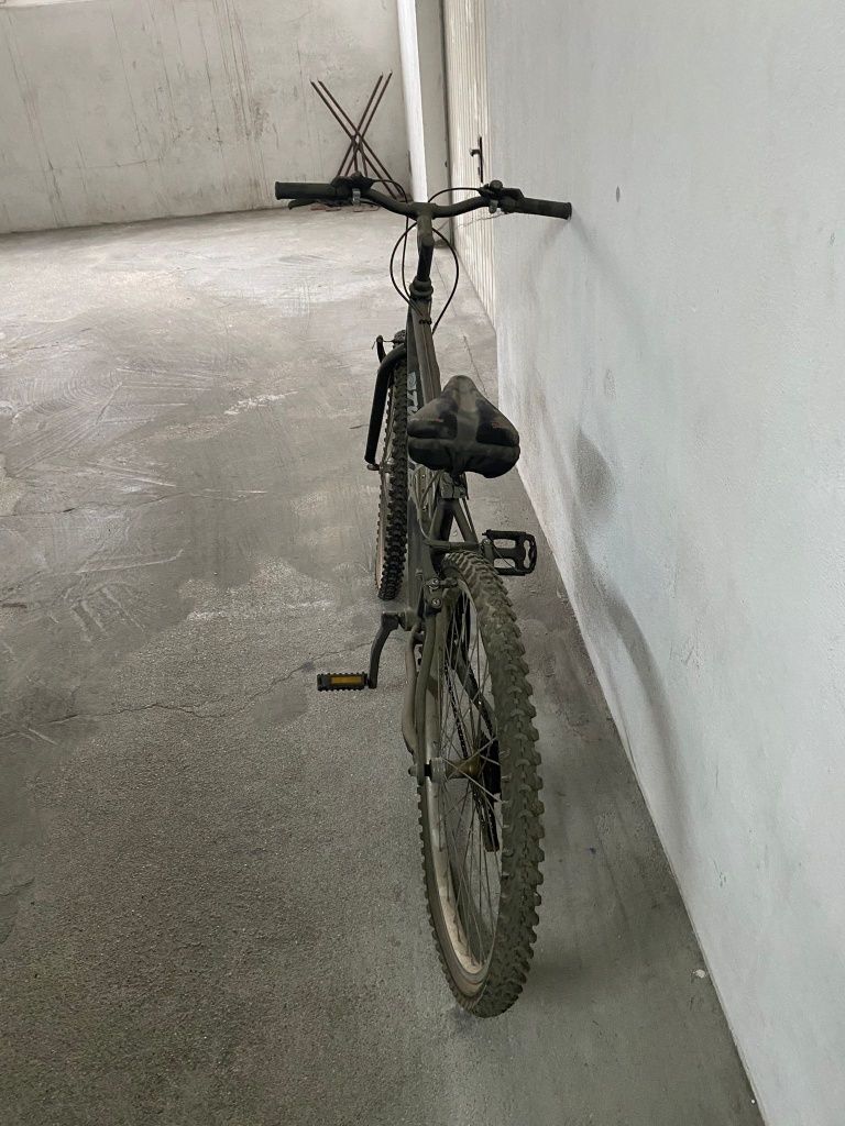 Duas  bicicletas
