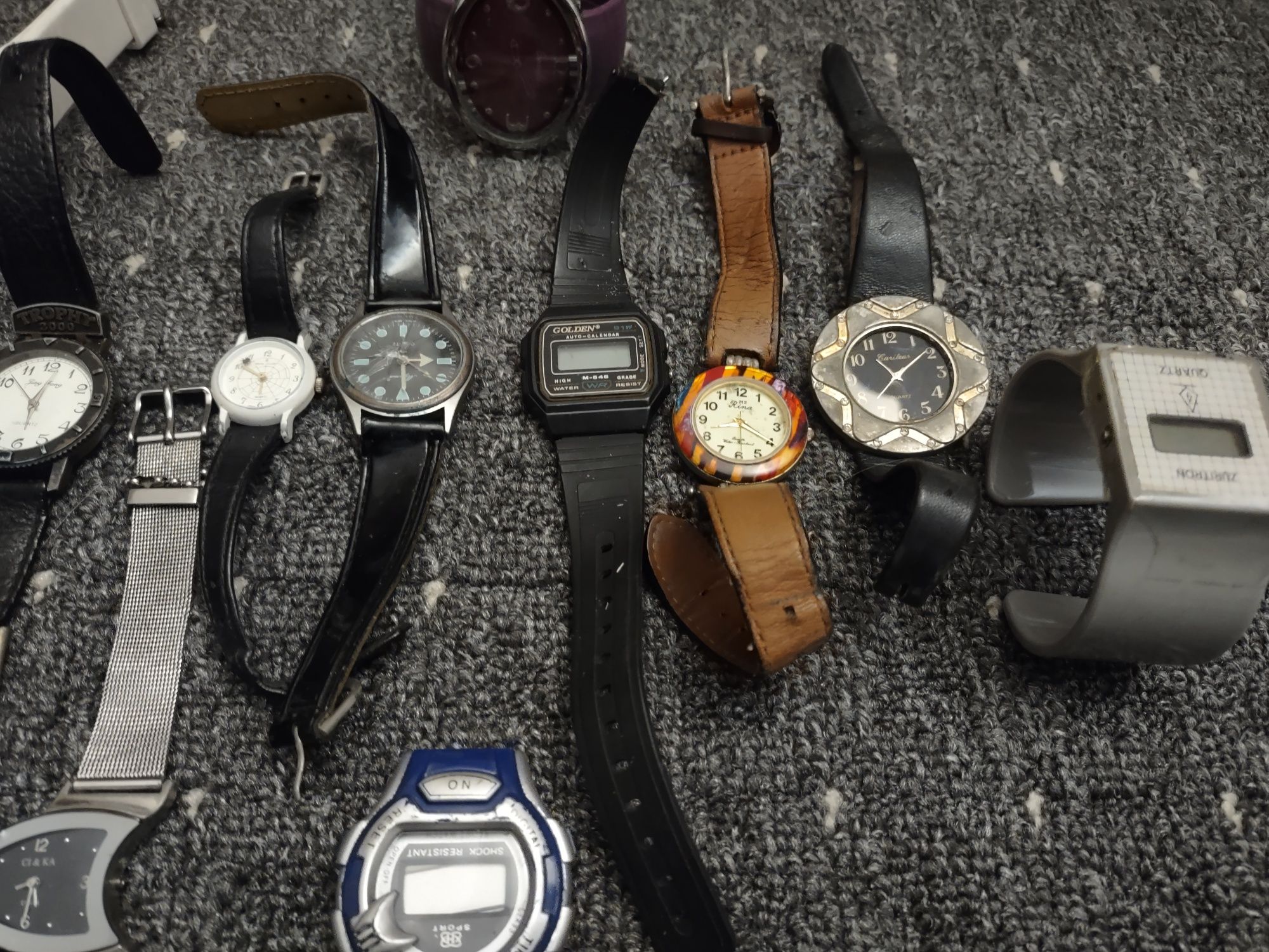 Zegarki  różne na części zamienię lub sprzedam