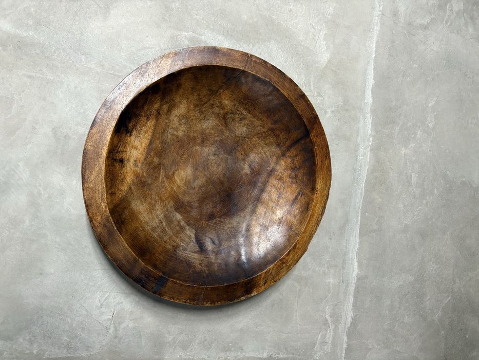 Prato grande de madeira