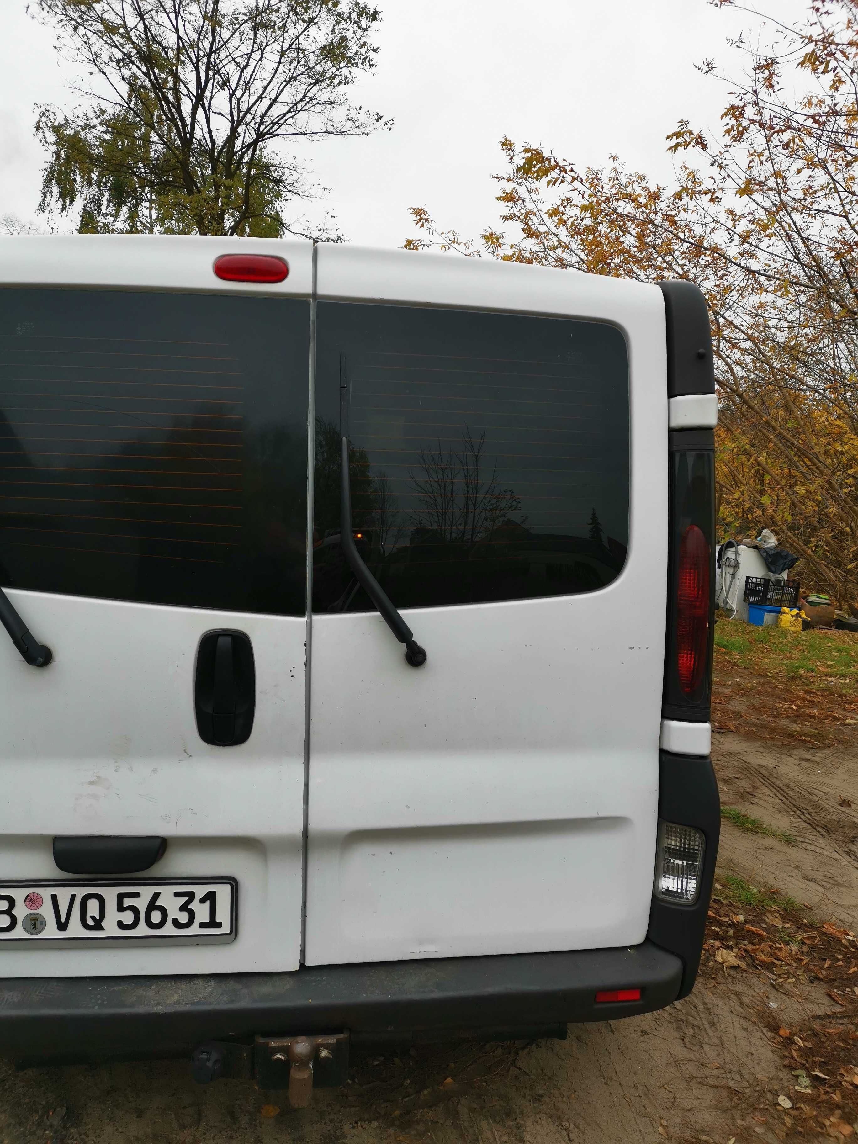 Regał warsztatowy do zabudowy samochodu bus