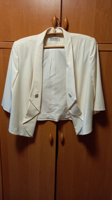 Пиджак жакет блейзер кроп кропп белый молочный 50/XL р