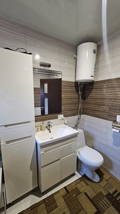 Продам будинок із земельною ділянкою