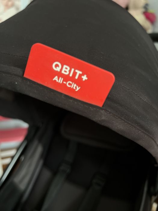 Дитяча коляска Qbit