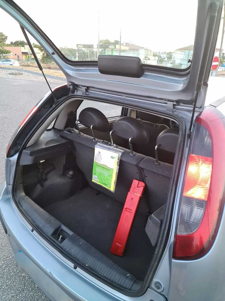 Oportunidade - Opel Corsa 1.3 cdti