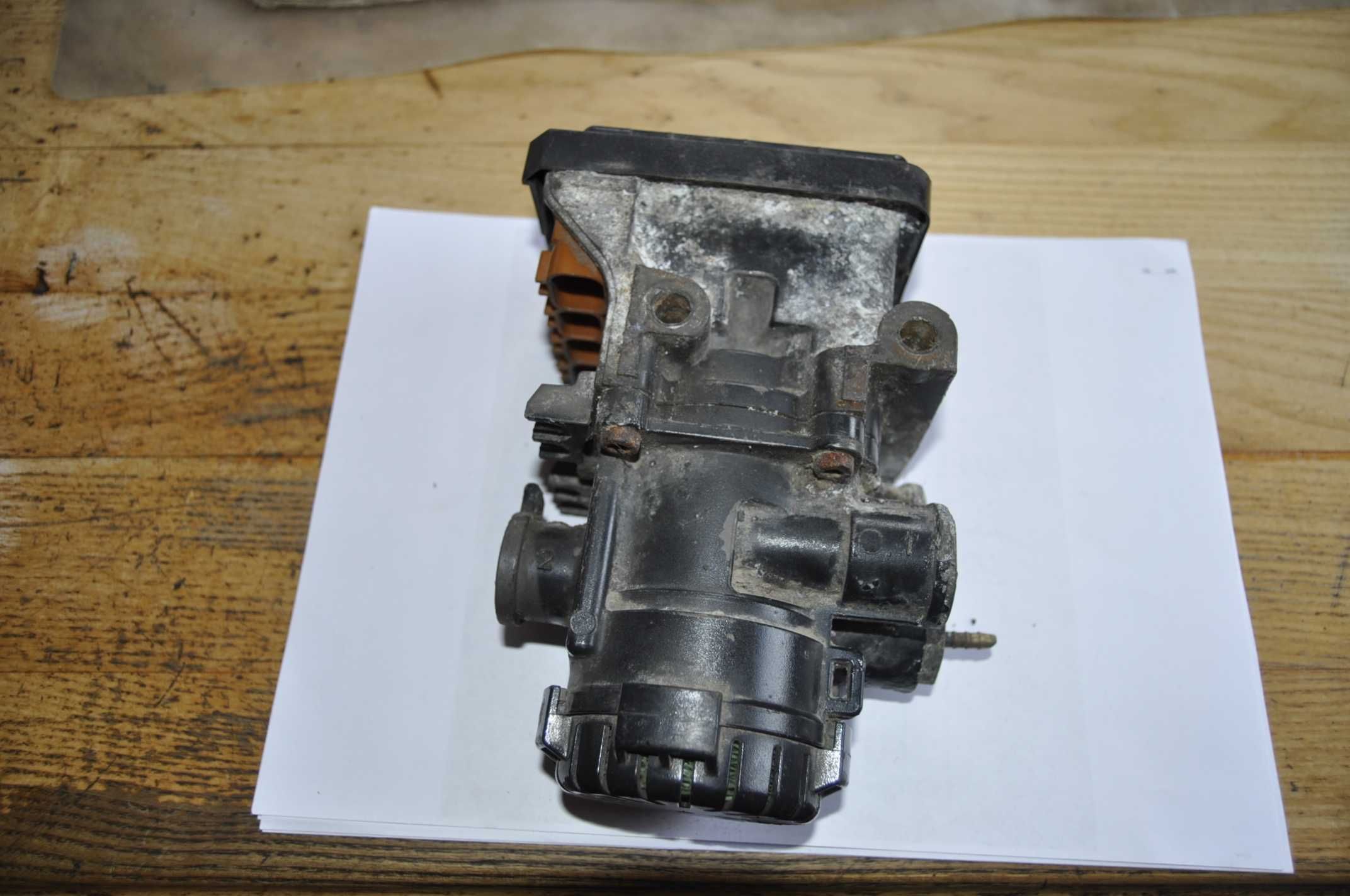 MAN TGX TGS TGA Zawór EBS Przód knorr bremse