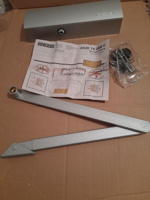 Samozamykacz GEZE TS 2000