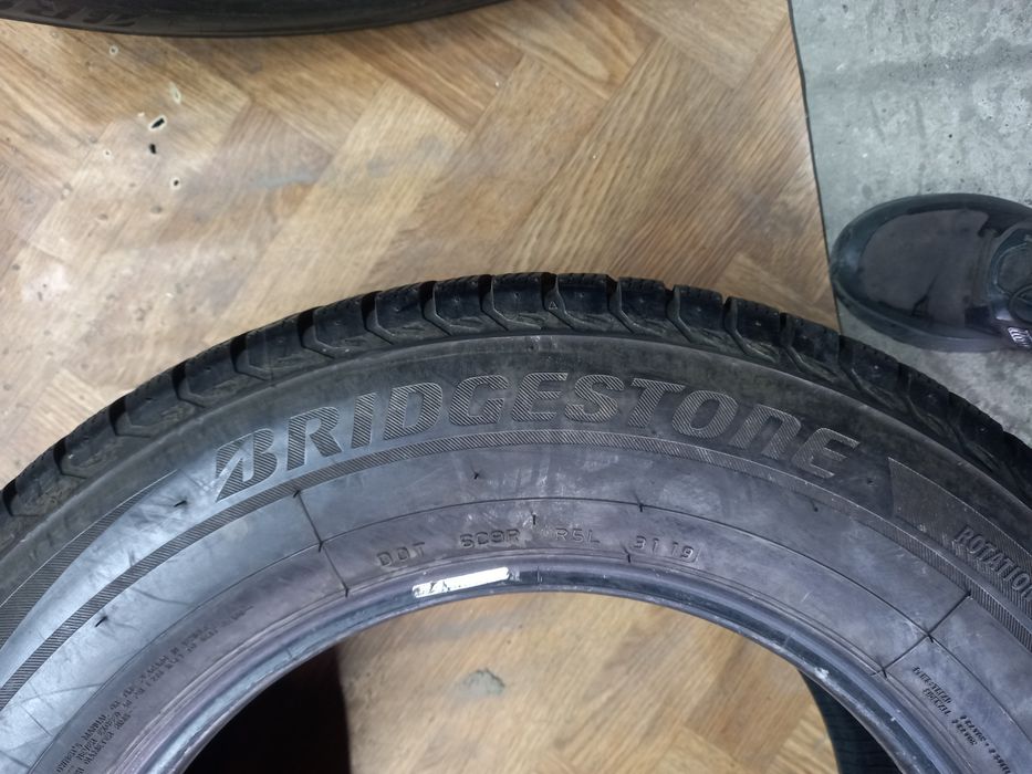 Продам шины 245 65 17 Бриджстун близак