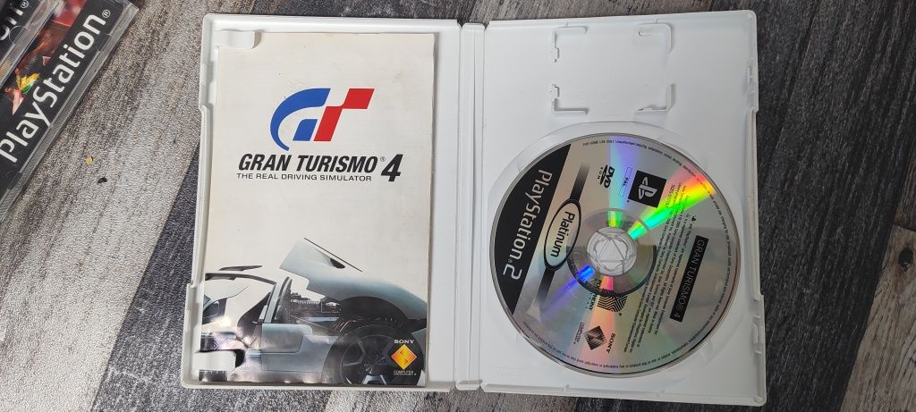 Gra Grand Turismo 4 PlayStation 2.