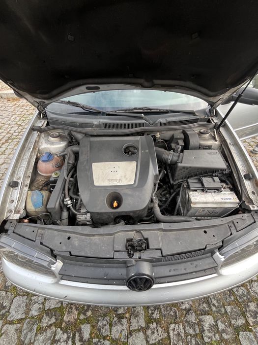 Vendo vw golf 4
