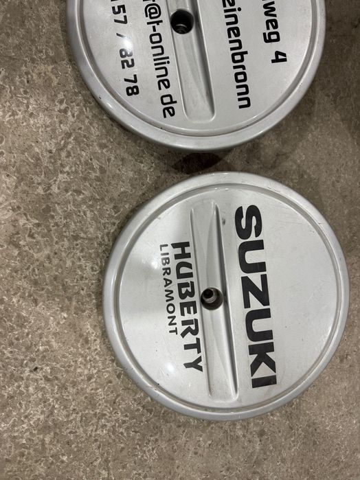 Колпак запасного колеса suzuki grand vitara 7282065D