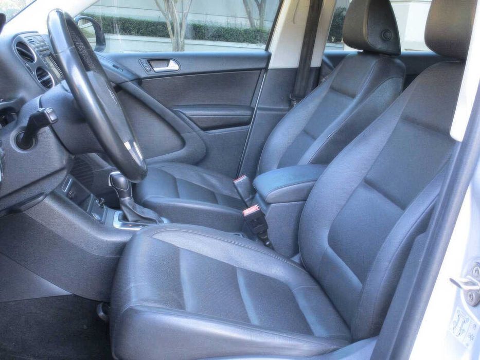 Volkswagen Tiguan      2016