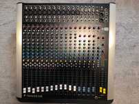 Mesa de mistura Soundcraft M12 + Mala rockbag
