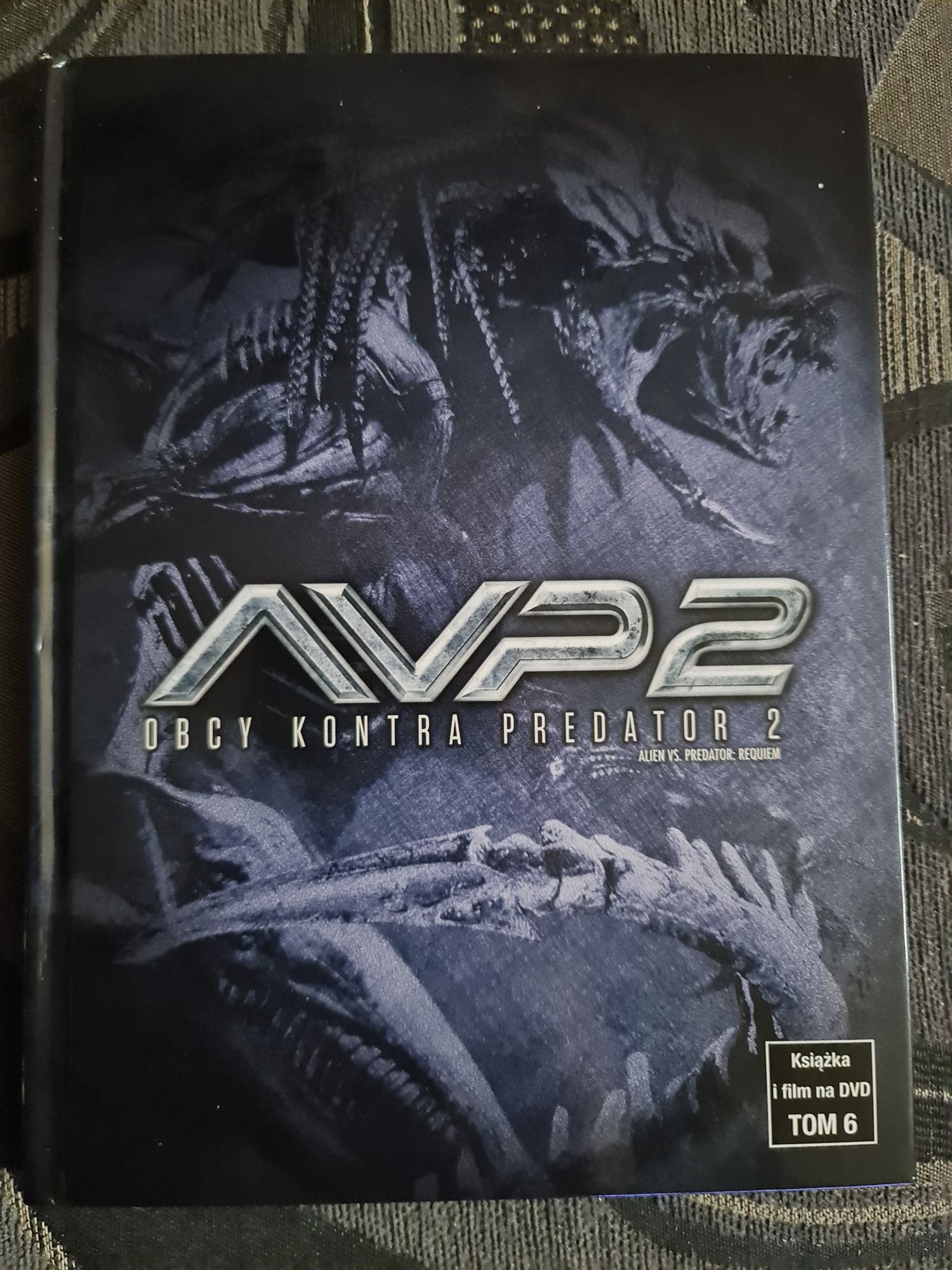 Obcy kontra Predator 1, 2 książka DVD