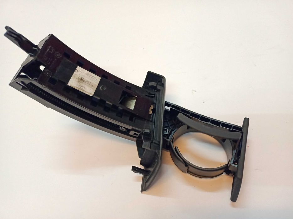 BMW E83 X3 Cup Holder Uchwyt na kubki pasażera UK Anglik