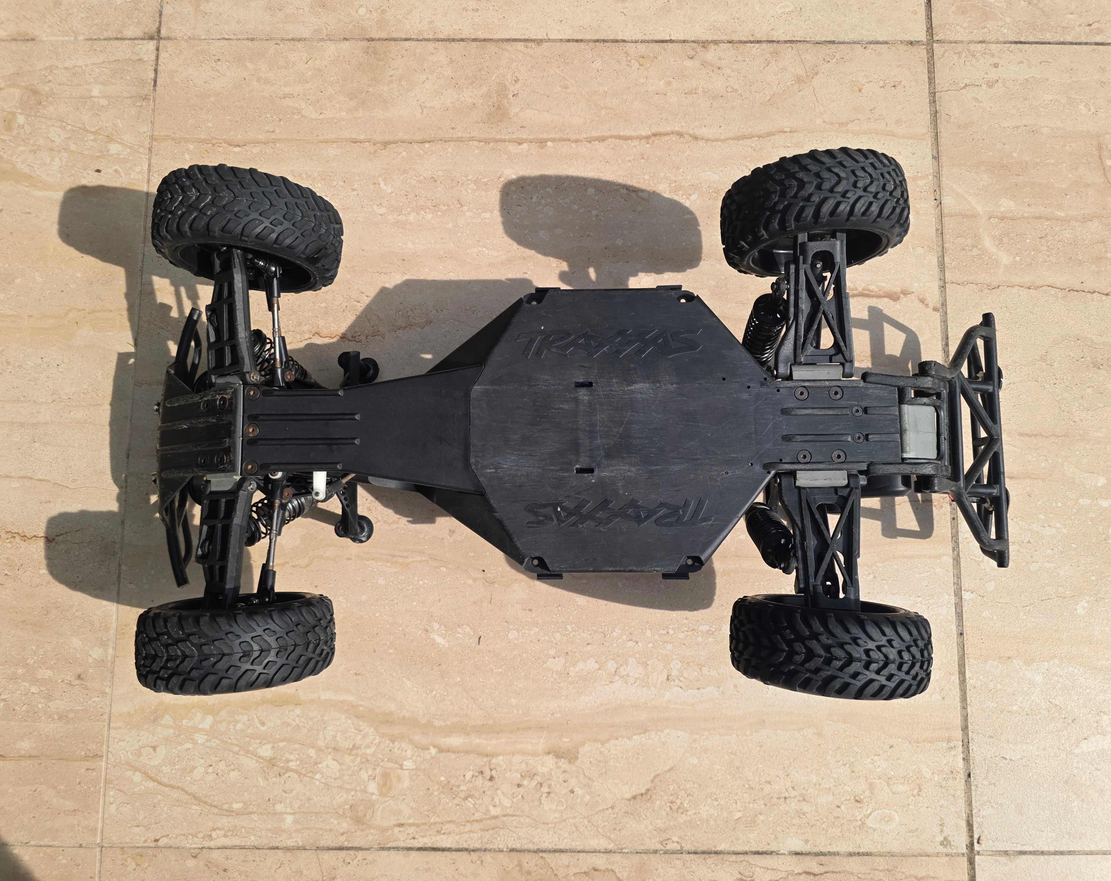 Traxxas Slash 2WD LCG podwozie modelu RC + oświetlenie