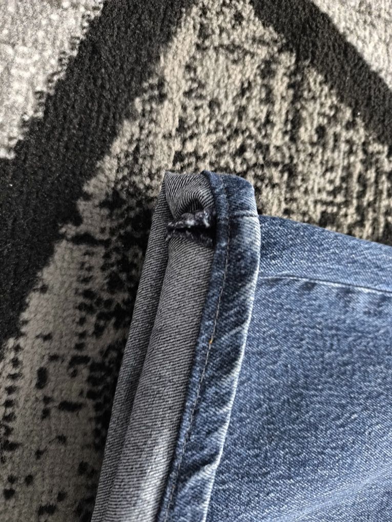Spodnie Levi's granatowe