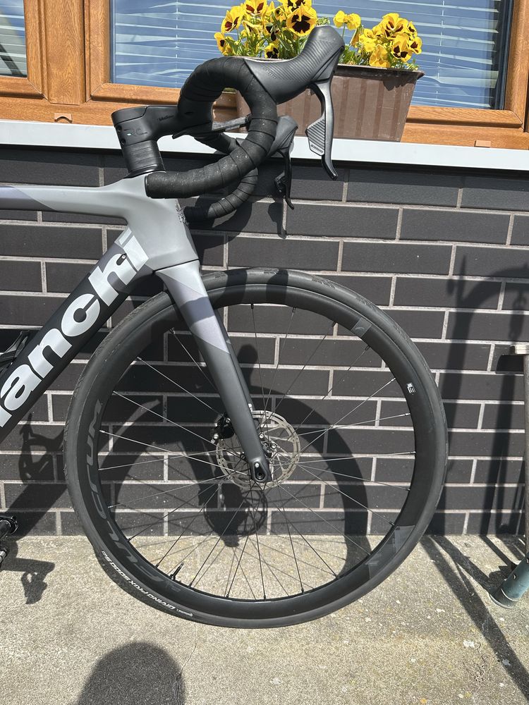 Bianchi Oltre XR4 Sram Rival eTap AXS 55cm Vision Fulcrum