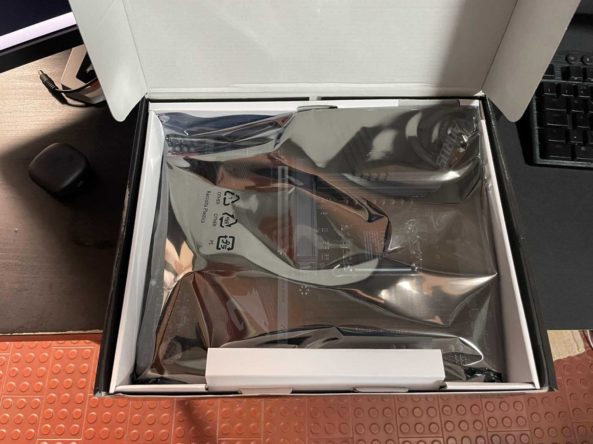 motherboardz 790 Aorus
