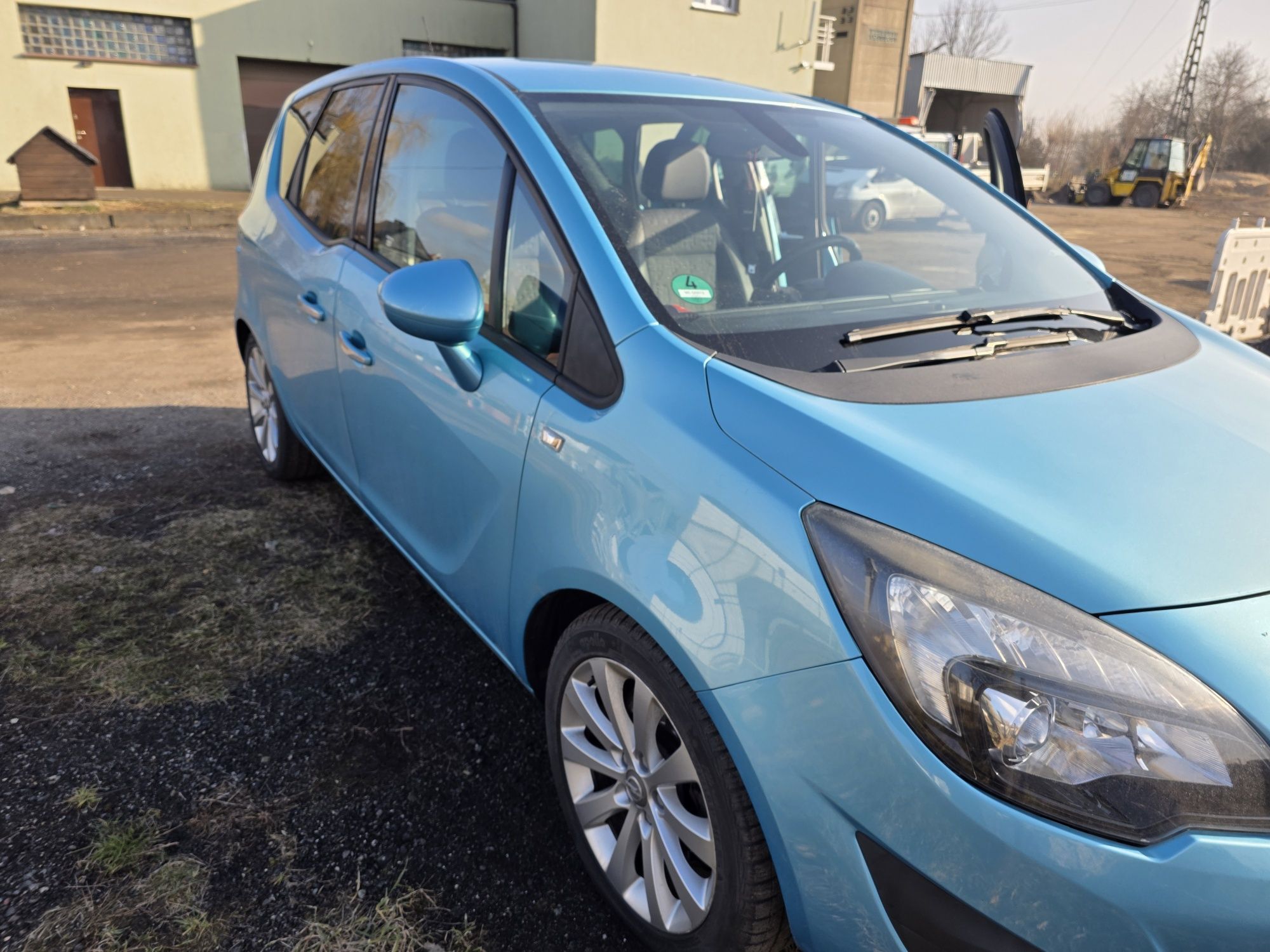 Opel meriva błekitny