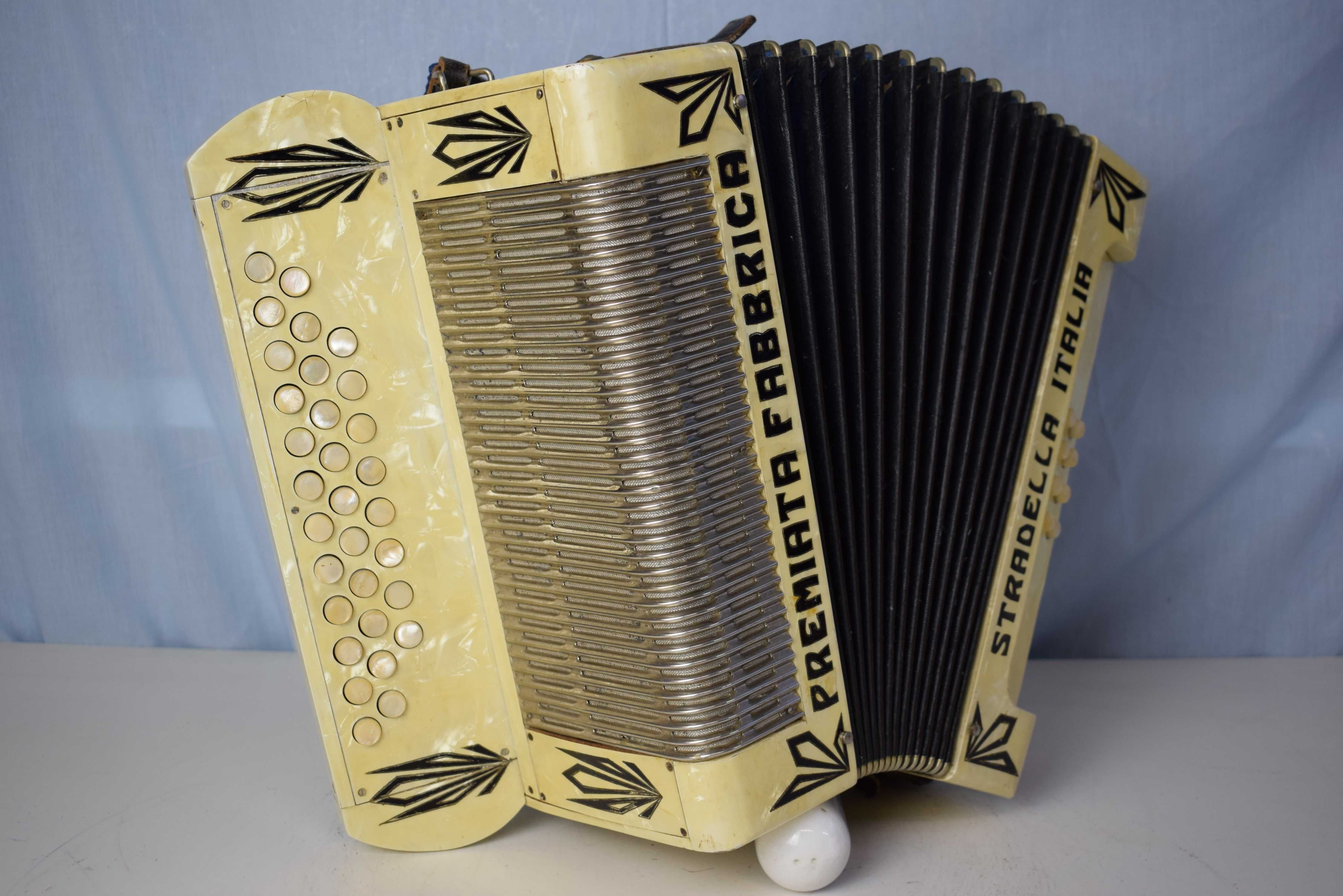 Concertina Premiata Fabrica Stradella Italia  4 Voz Tonalidade La Re