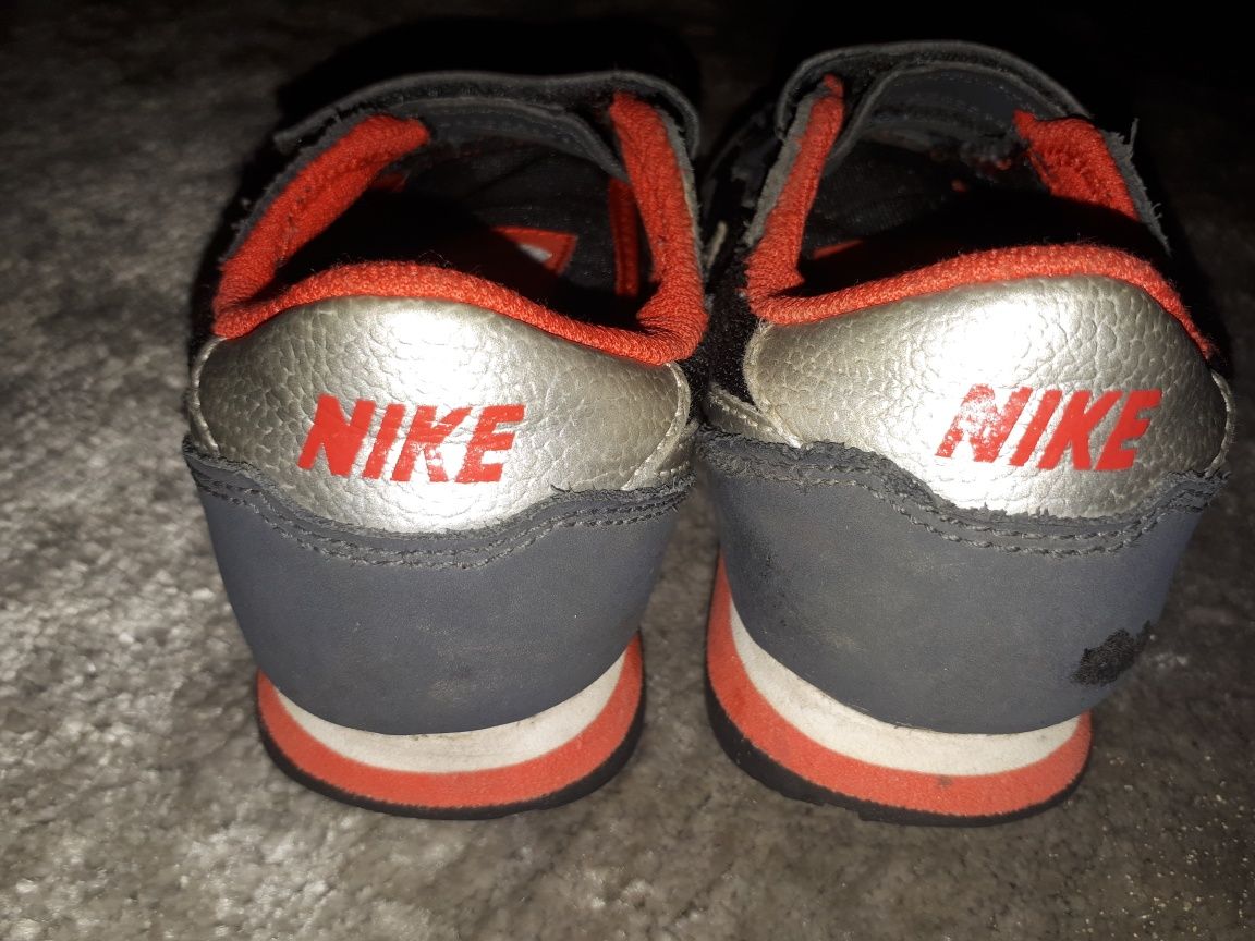 Buty Nike rozmiar 28