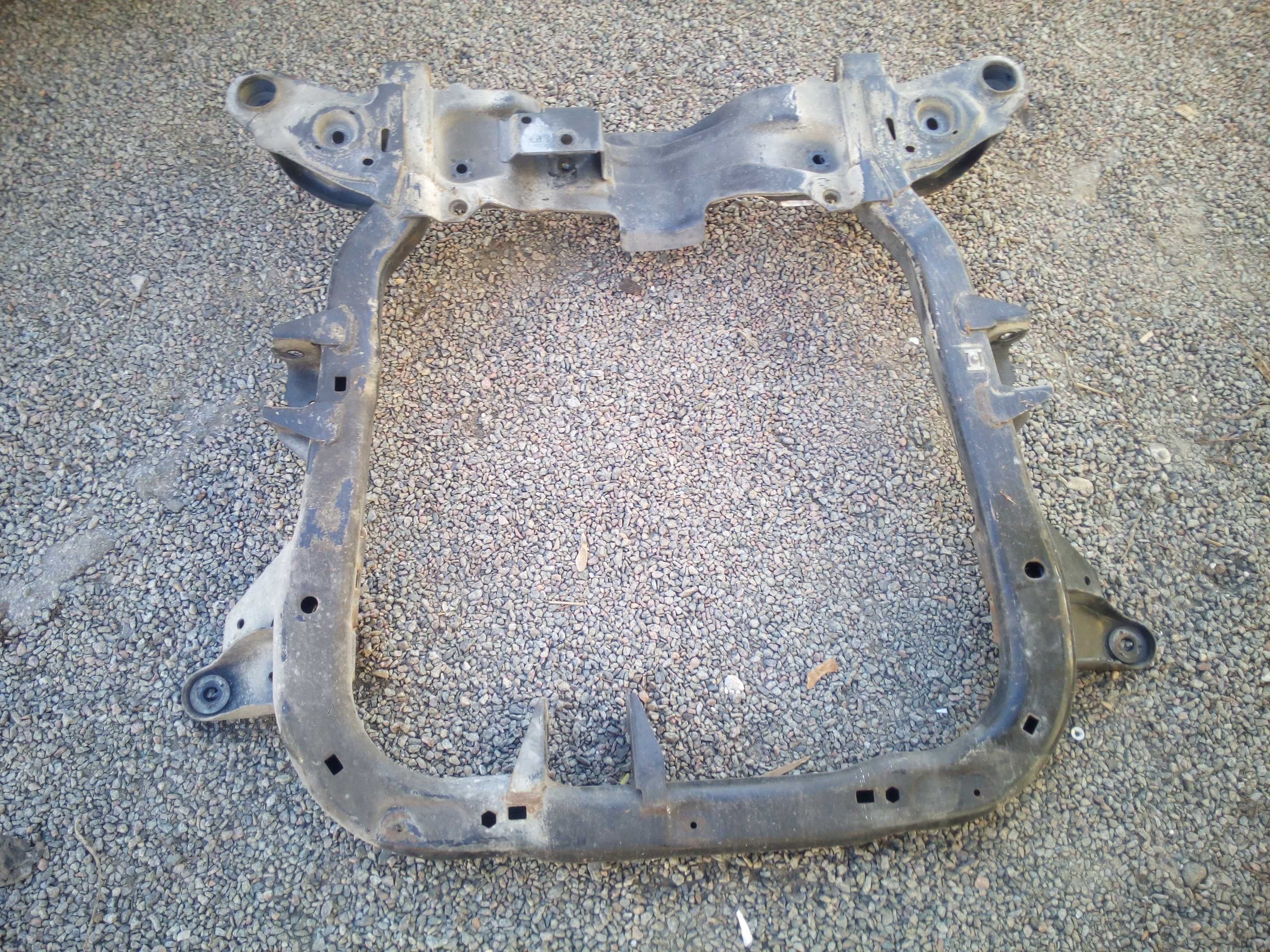 Балка подрамник двигуна Opel Combo Opel Meriva 93174594