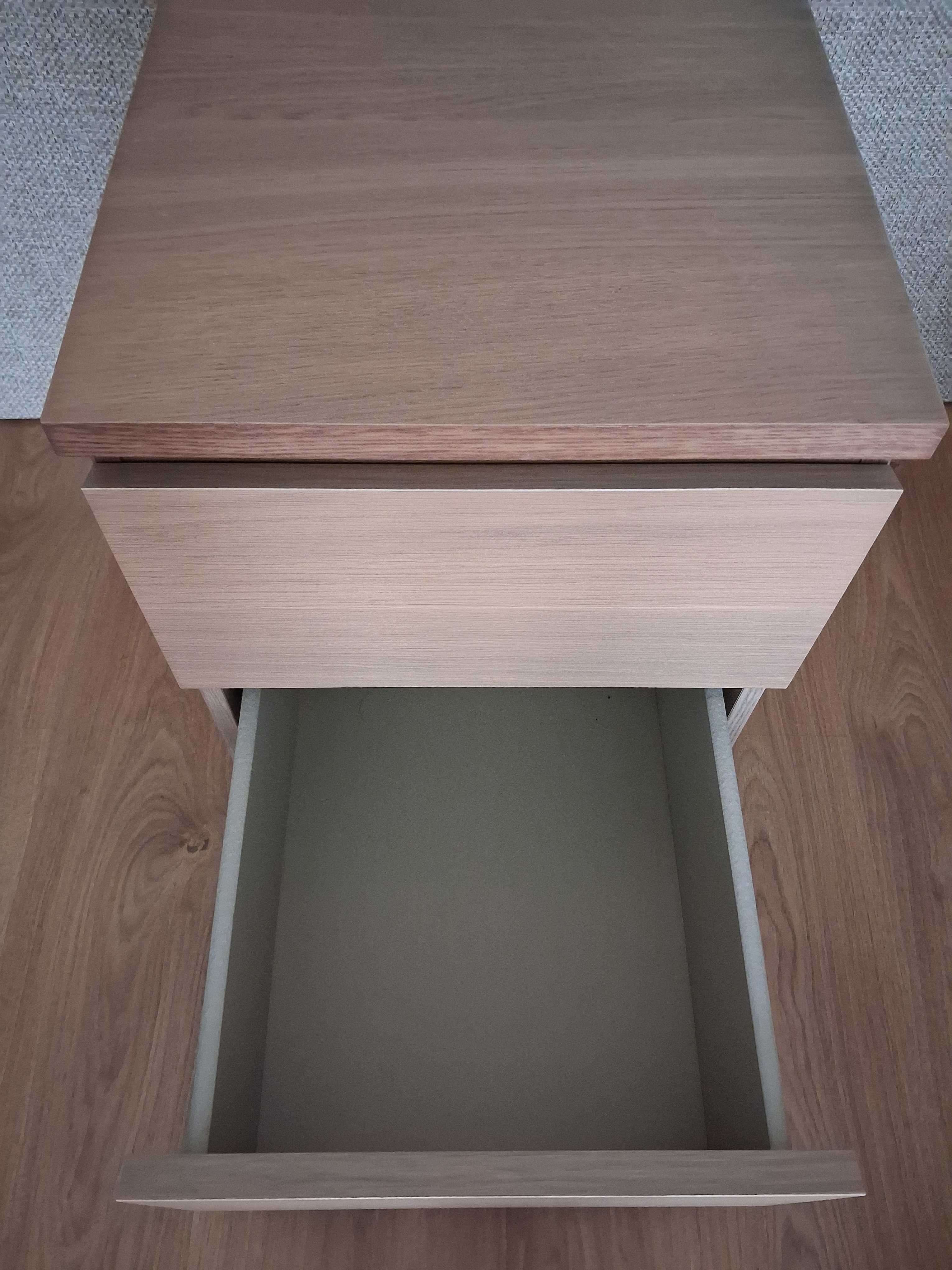Mesa de cabeceira madeira IKEA - urgente!