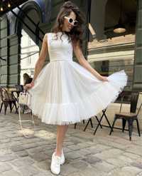 Сукня біла
