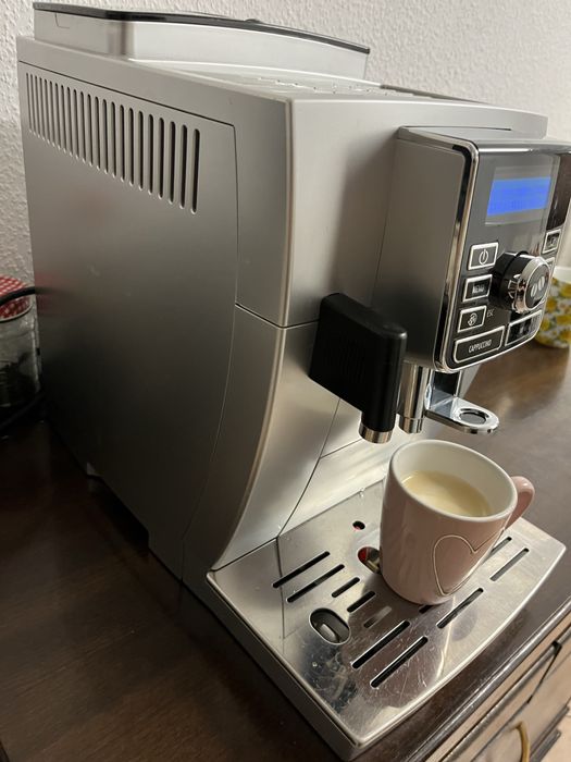Delonghi.