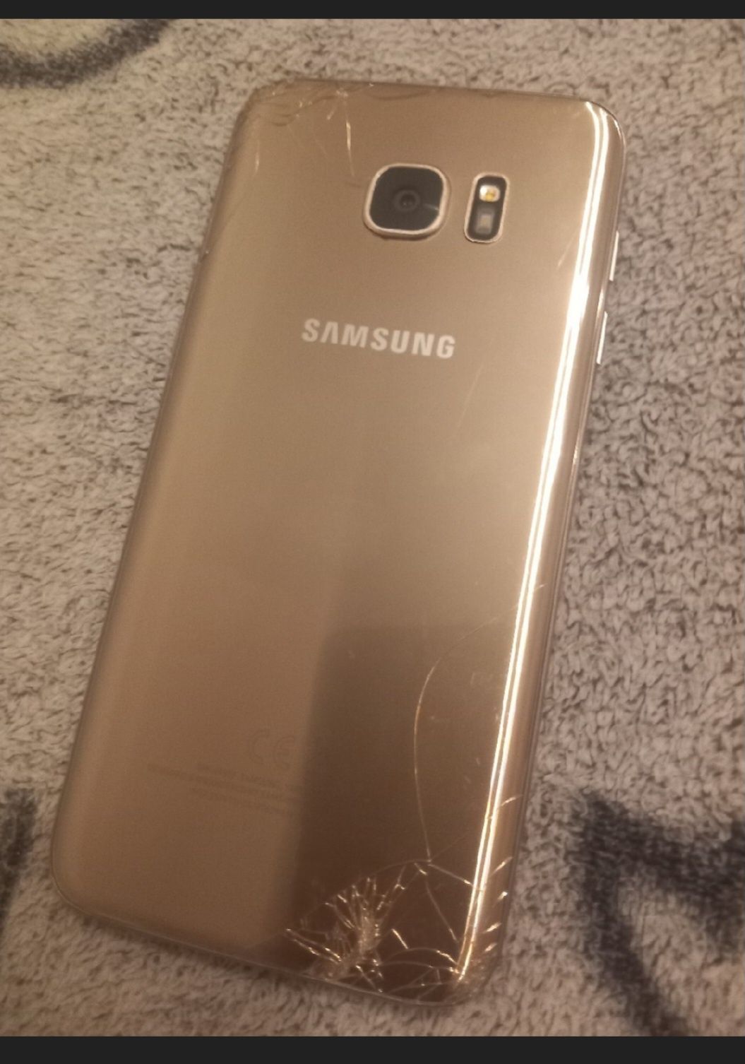 Samsung Galaxy s7edge USZKODZONY.               *cena do negocjacji*