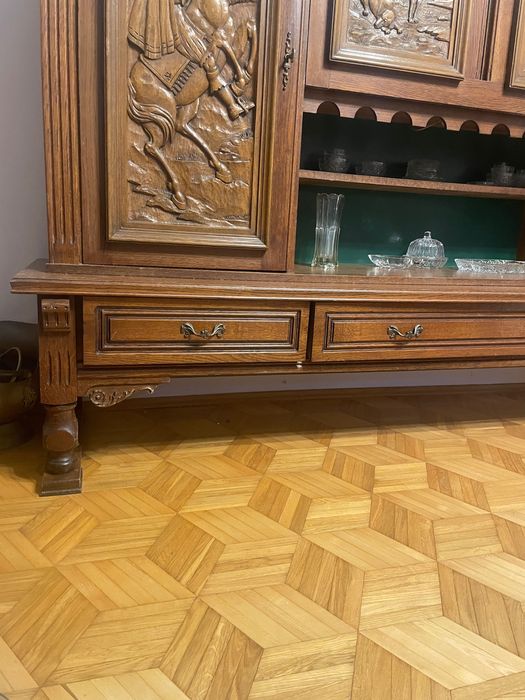 Szafa kredens drewniany wytłaczane motywy polowania