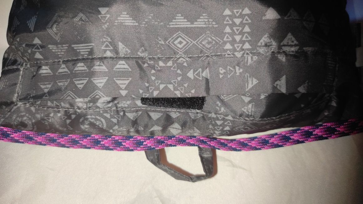 Quechua kurtka wiatrówka przeciw deszczowa