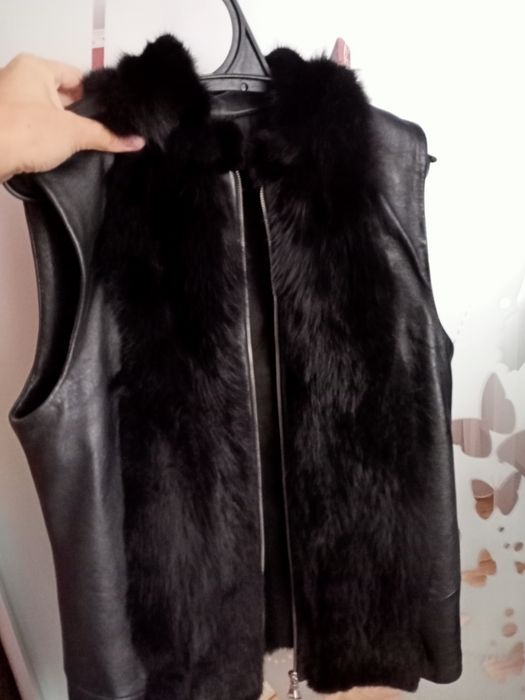 Меховая жилетка натуральная