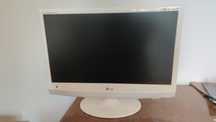 Biały monitor LG