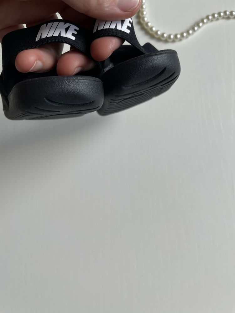 Шльопанці Nike 21розмір